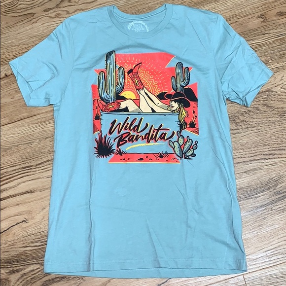 Rowdy Crowd Clothing Tops - Western Wild Bandita T Shirt Size Large